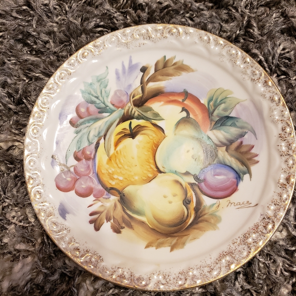 Decorative fruit plate 8"